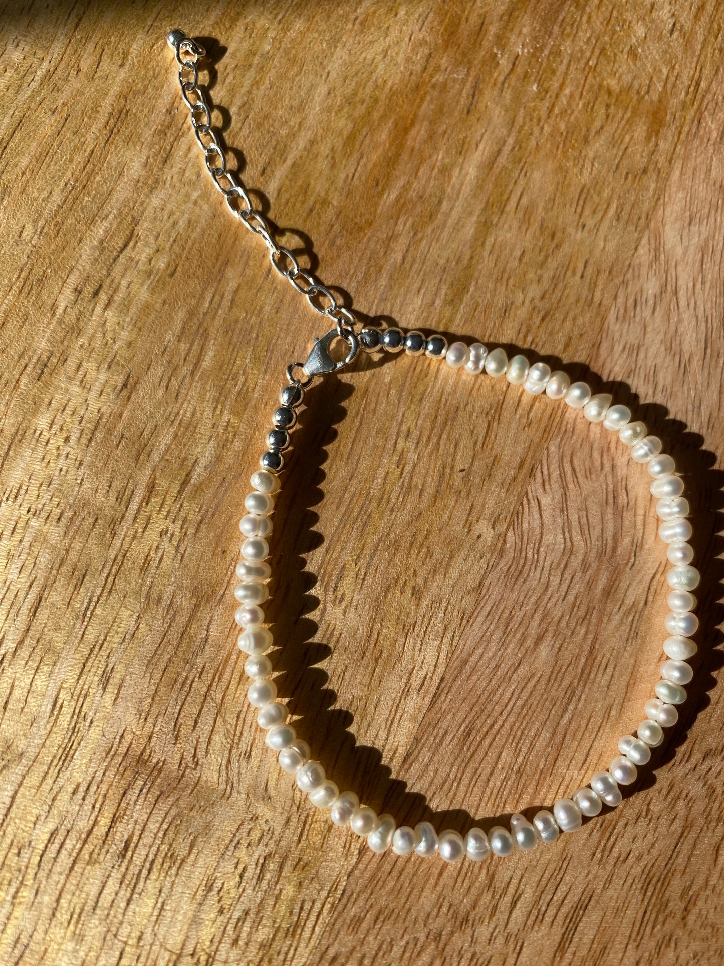 Pearl bracelet with sterling silver extender chain