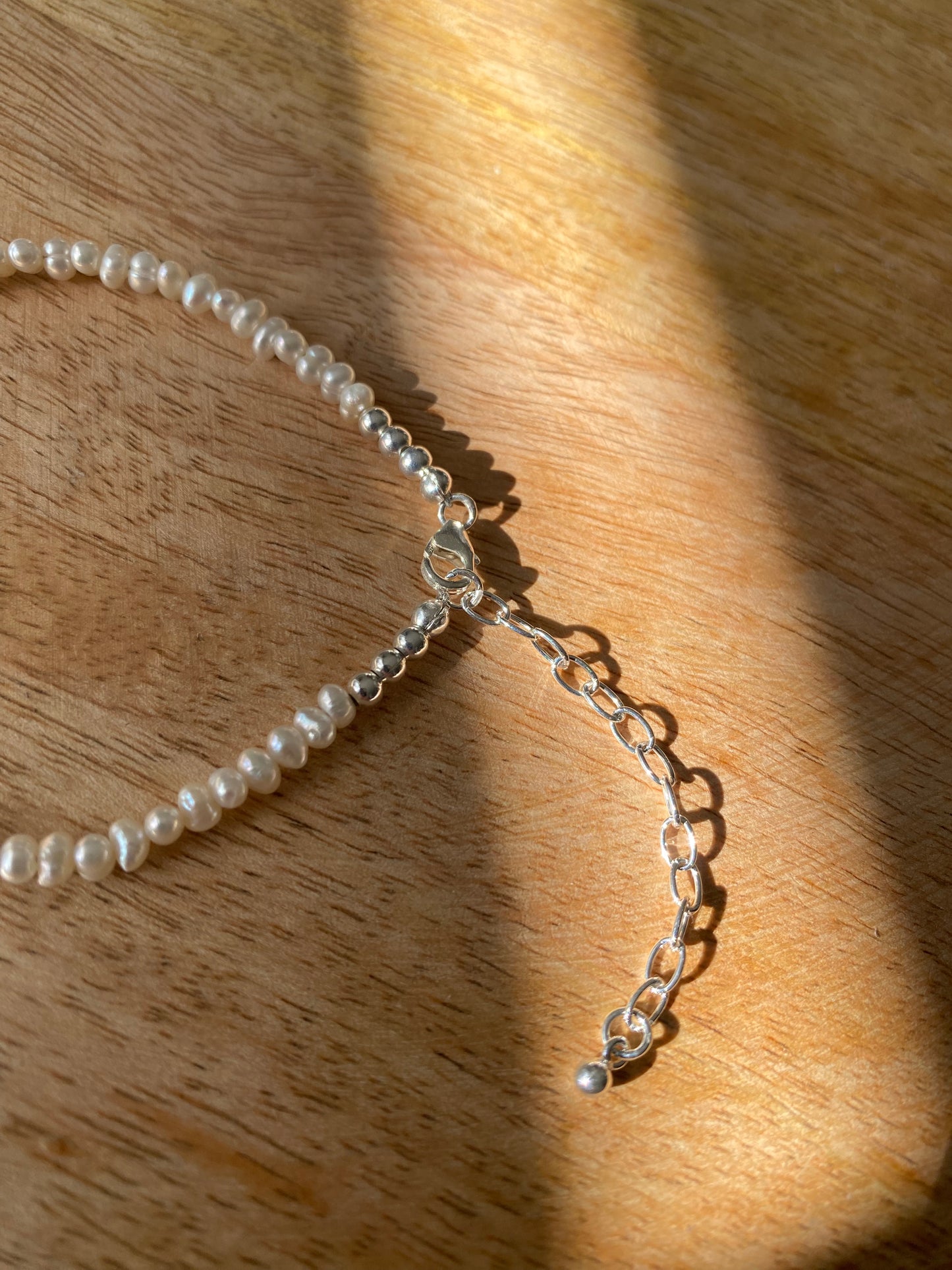 Pearl bracelet with sterling silver extender chain