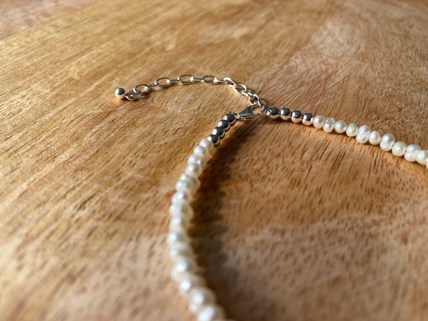 Pearl bracelet with sterling silver extender chain