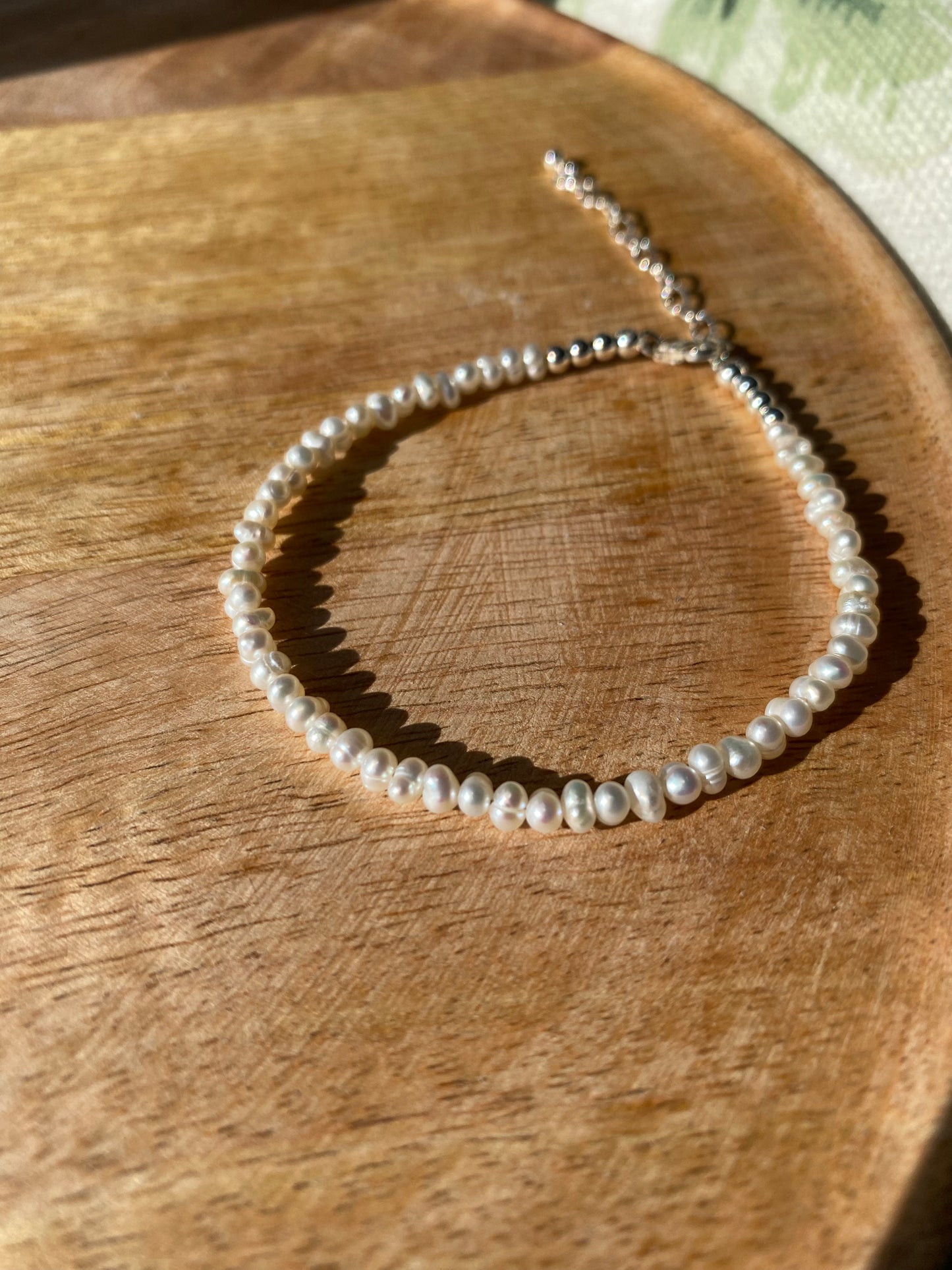 Pearl bracelet with sterling silver extender chain