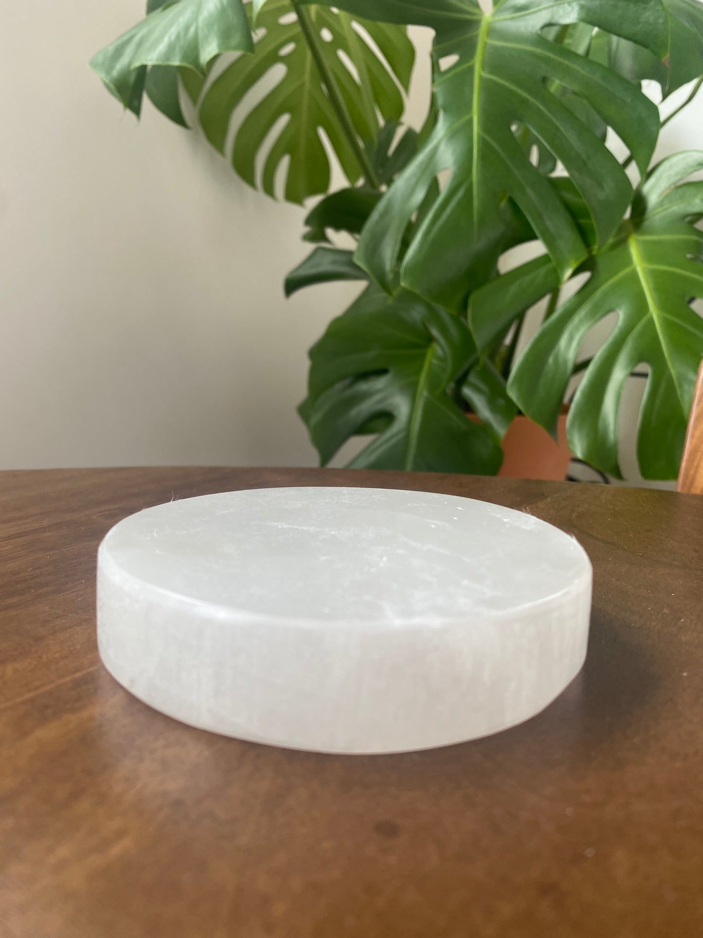 Selenite Charging Plate